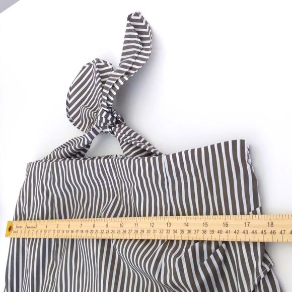 NEW Womens' Vertical Gray White Stripe Open Back Halter Ruffled Dress Size 14 - Picture 7 of 10